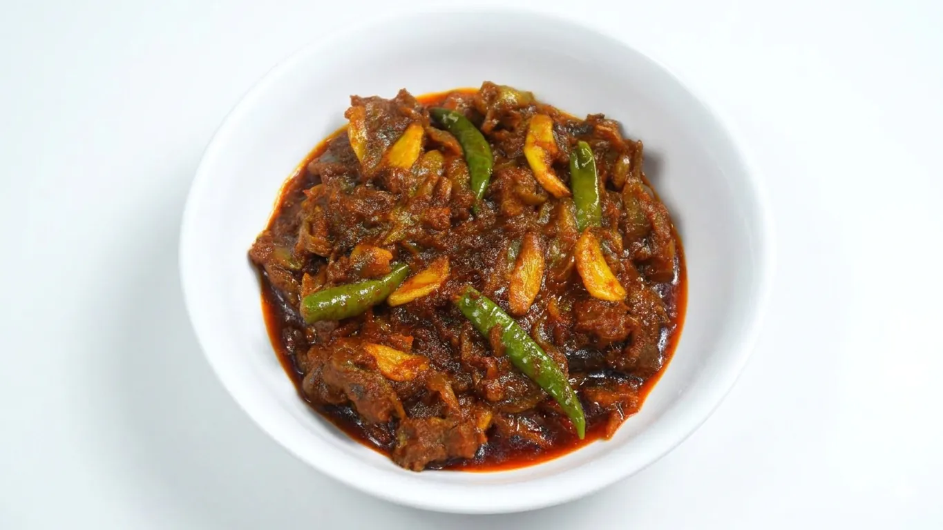 Loitta Sutki Vuna Medium Spicy 200g ( Heat & Eat ) Loitta Sutki Vuna Medium Spicy 200g ( Heat & Eat )