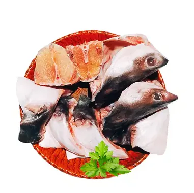 Pangas Head Whole 2kg+/) Pangas Head Whole 2kg+/)