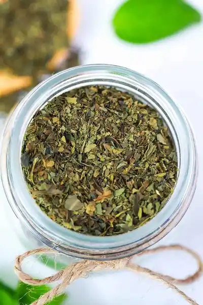 Dried Basil (100g) Dried Basil (100g)